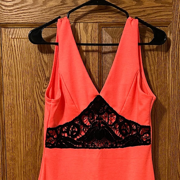 Kona Sleeveless Deep V Neck Bodycon Dress 💲BUNDLE AND SAVE BIG💲 - Picture 3 of 3